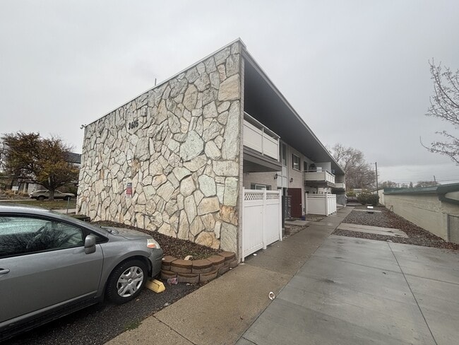 Building Photo - 3605 S 900 E