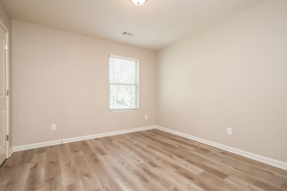Building Photo - 207 Shaker Hollow Dr