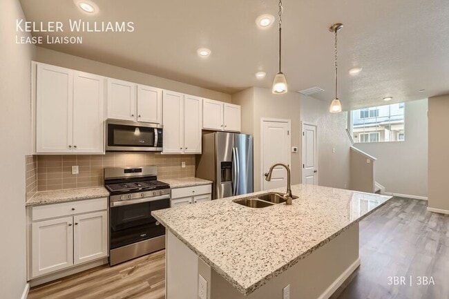 Building Photo - 477 Millwall Cir