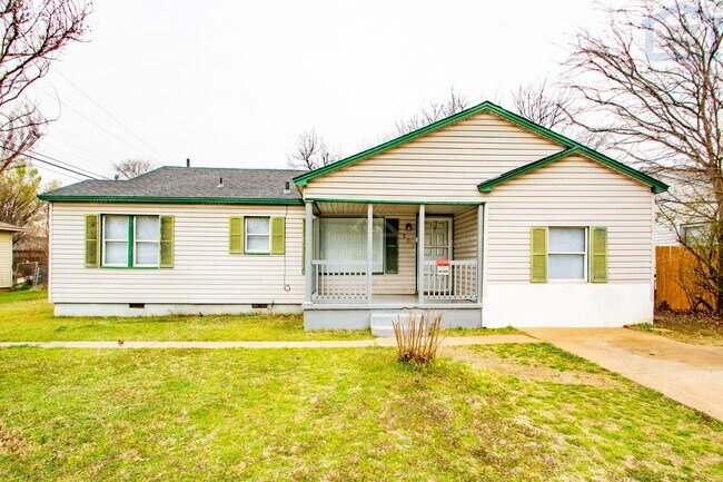 Building Photo - 2206 NW 19th St