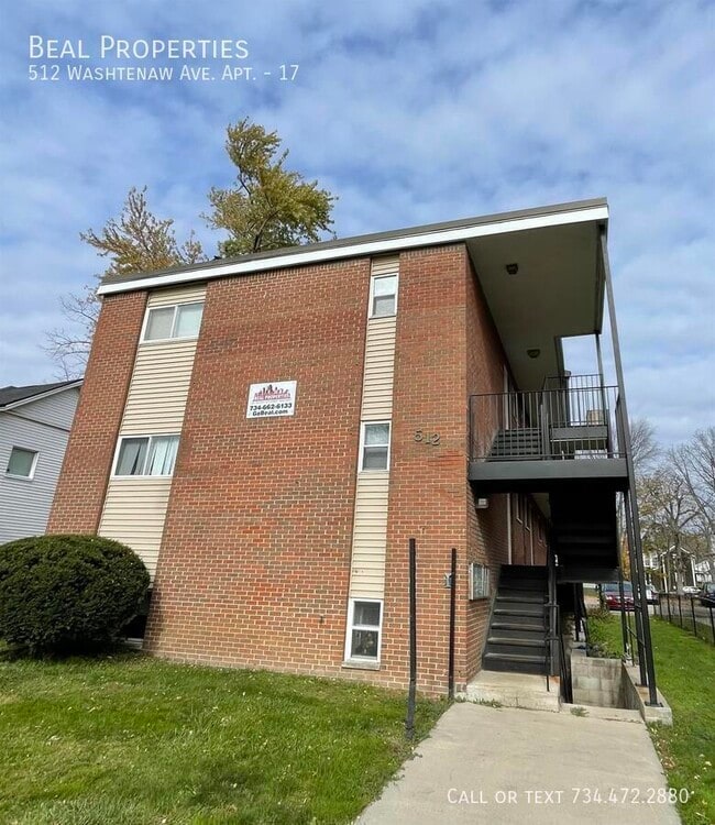 Primary Photo - 512 Washtenaw Ave