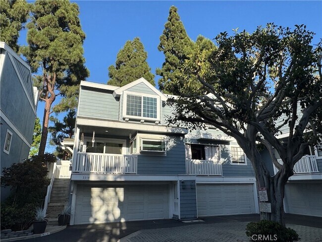 Building Photo - 2218 Mayfair Ct