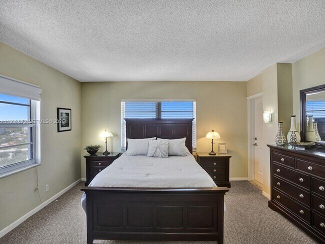 Building Photo - 1500 S Ocean Blvd