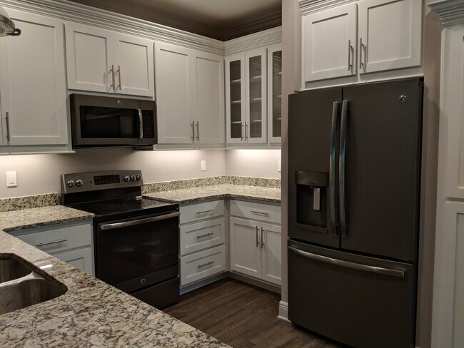 Building Photo - 4508 Washington Ave