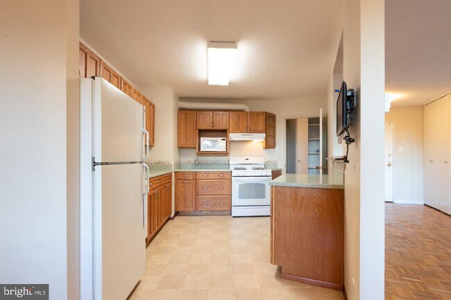 Building Photo - 2401 Pennsylvania Ave