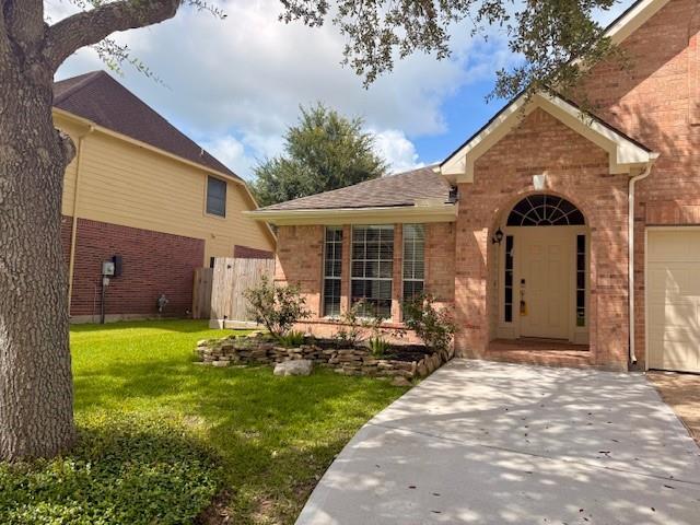 Building Photo - 1826 Oak Lodge Dr