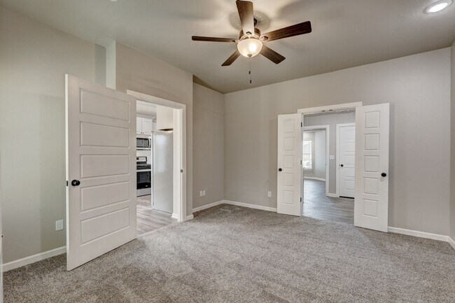 Building Photo - 5712 Campbell Creek Dr