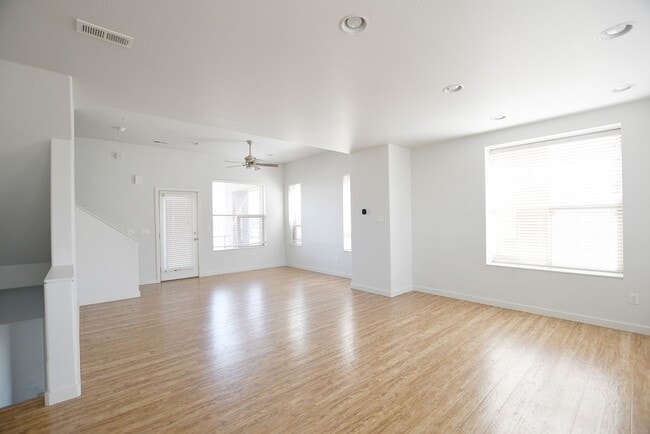 Building Photo - Central Park (formerly Stapleton) Home for...