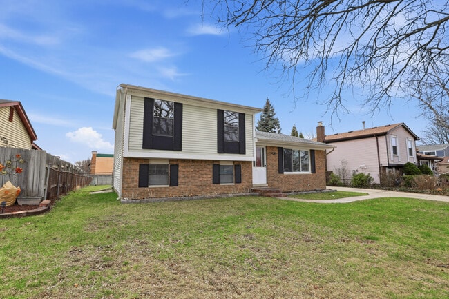 Building Photo - 41427 Larimore Ln