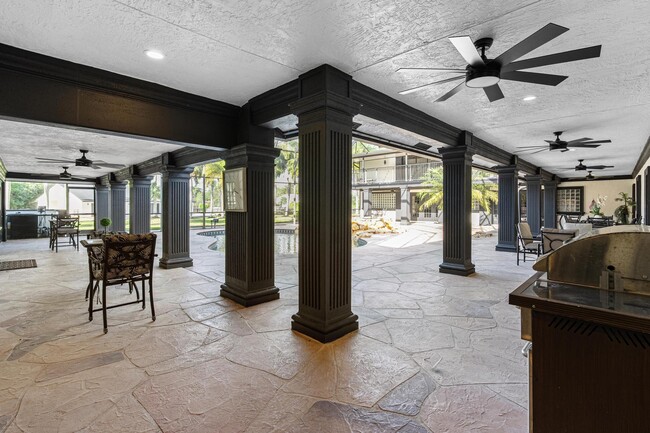 Building Photo - 6186 Duckweed Rd