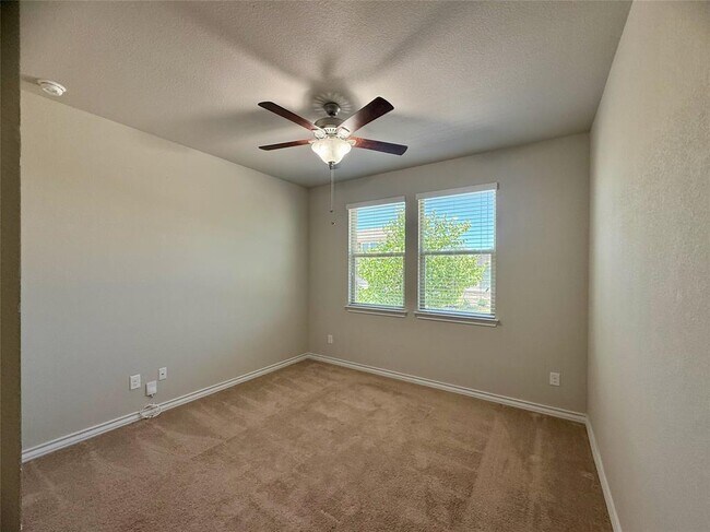 Building Photo - 1300 Eagle Ridge Trail