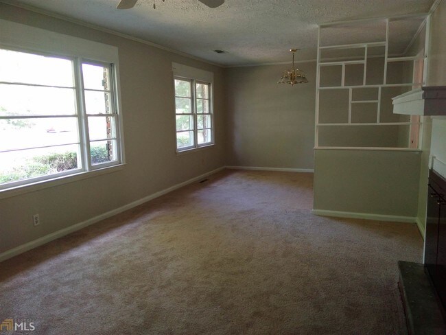 Building Photo - 4079 GA-20
