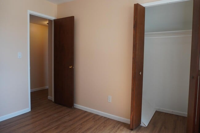 Building Photo - 4415 Fox Hill Dr