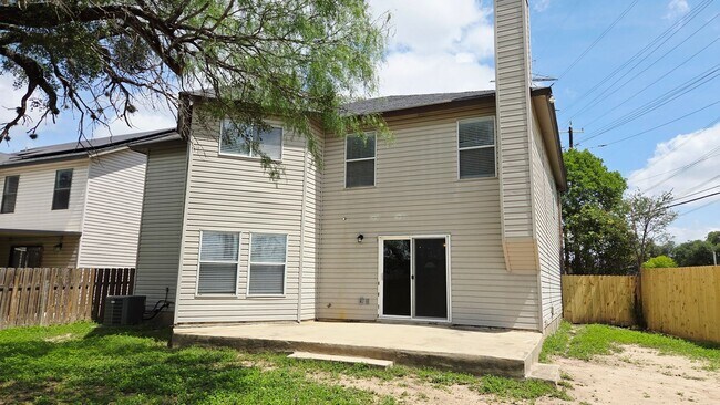 Building Photo - 5 Bedroom Beauty!  Far NorthWest SA off Potranco and Loop 1604