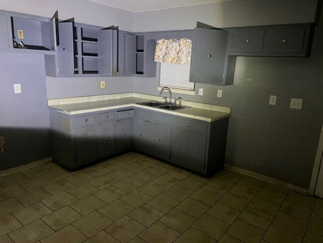 Primary Photo - 4 Bedroom Whithaven Home