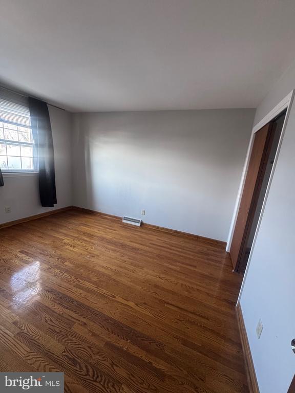 Building Photo - 172 Chapel Dr