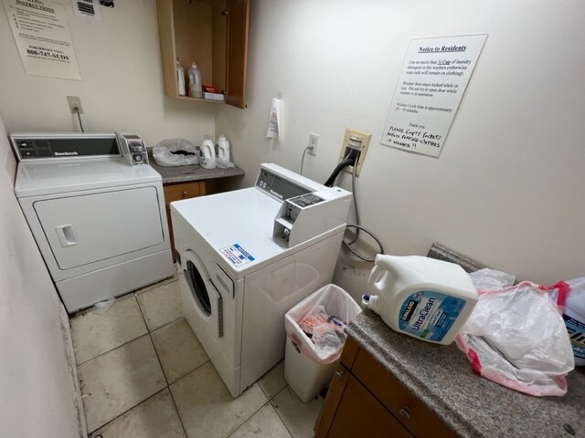 Building Photo - 15 Bay St