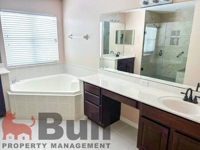 Building Photo - 14912 Faberge Dr