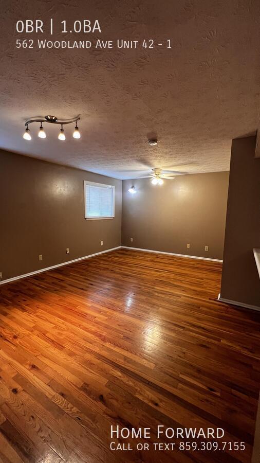 Building Photo - 562 Woodland Ave