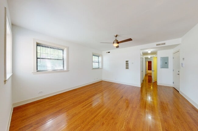 Floorplan - 5234-5244 S. Ingleside Avenue