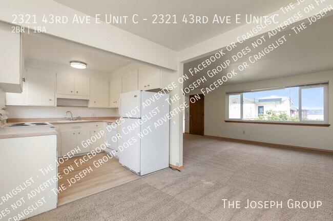 Building Photo - 2321 43rd Ave E