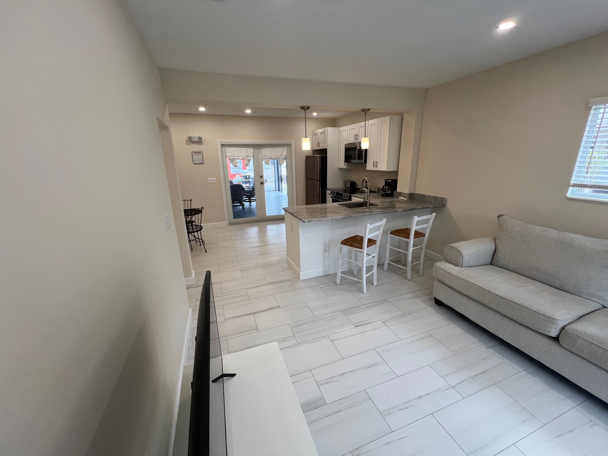 Building Photo - 191 Anchorage St