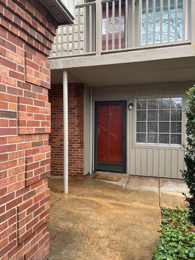 Building Photo - Desired Location In Winston-Salem