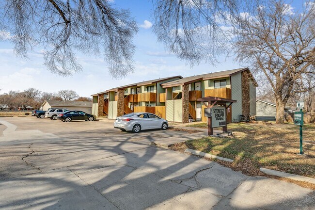 Building Photo - Stone Edge Apartments
