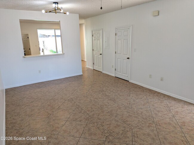 Building Photo - 290 Marion Pl