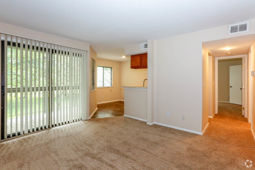 Chimneys of Oak Creek Apartments 1956 Chimney Ln Kettering OH 45440