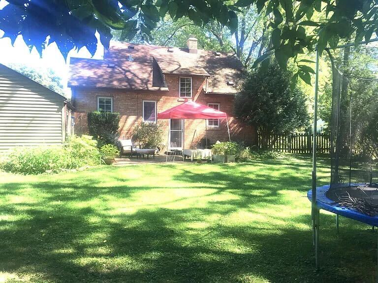 Backyard Sanctuary - 306 N Blackhawk Ave