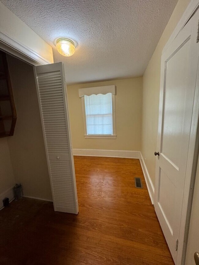 Building Photo - Sunset Park