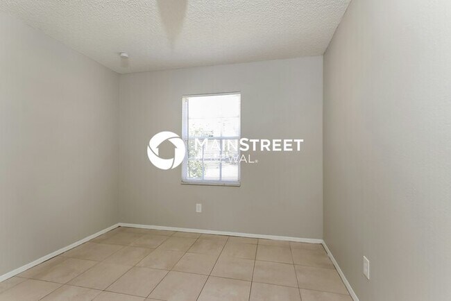 Building Photo - 3 Bedroom Pet-Friendly Home in Port St Luc...