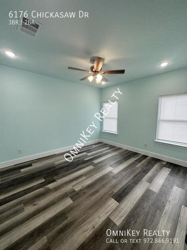 Building Photo - 6176 Chickasaw Dr