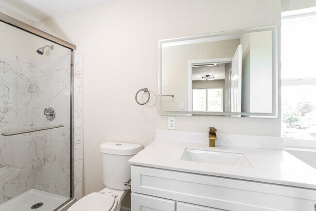 Building Photo - 5577 Ohio Ct