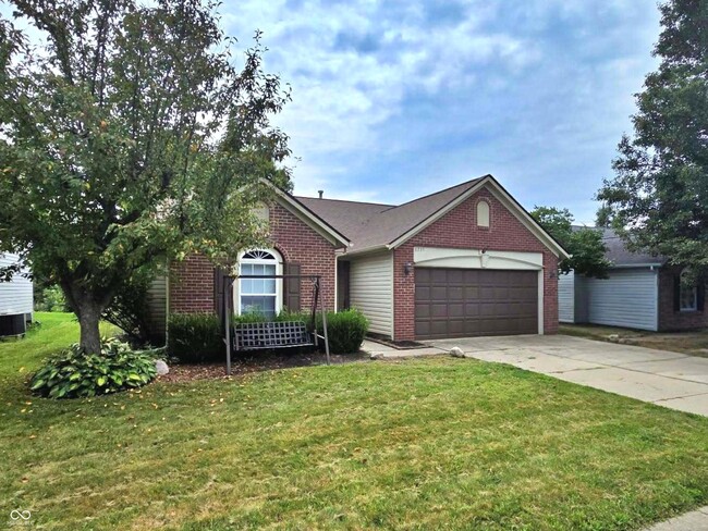 Building Photo - 6735 Lexington Cir