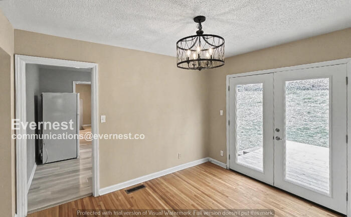 Building Photo - 906 McHann Dr