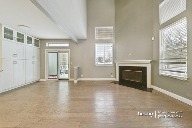 Building Photo - 1123 Estes Ct