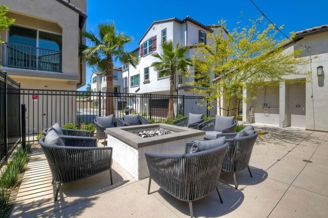 Building Photo - New 3 Story Townhome Available Now!