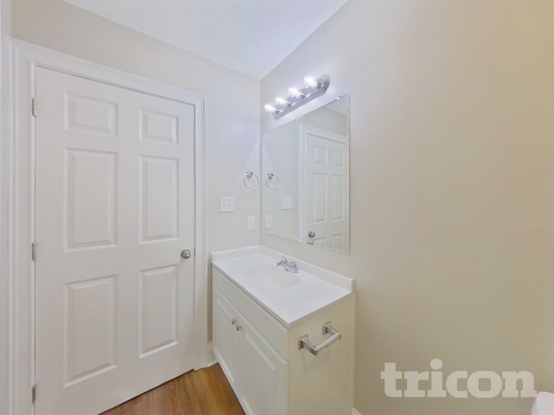 Building Photo - 7100 Idlewild Brook Ln