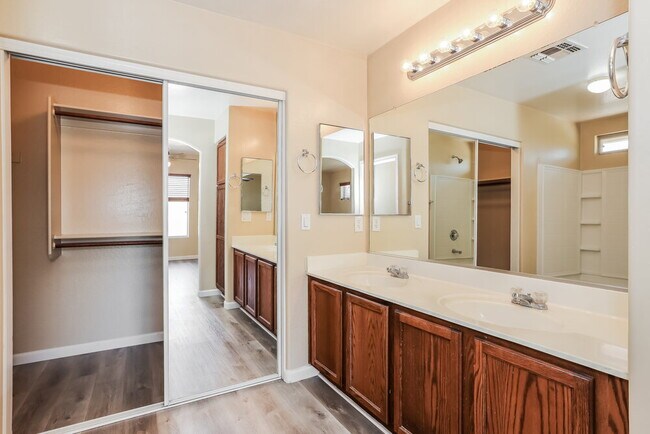 Building Photo - 22678 W Adams Dr