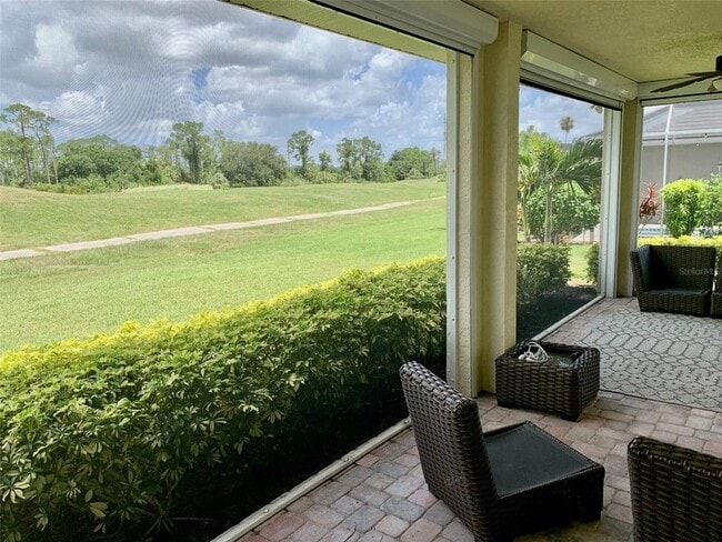 Building Photo - 2775 Royal Palm Dr