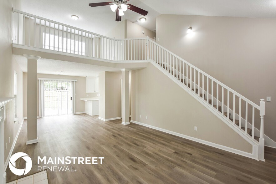 Building Photo - 229 River Oaks Dr