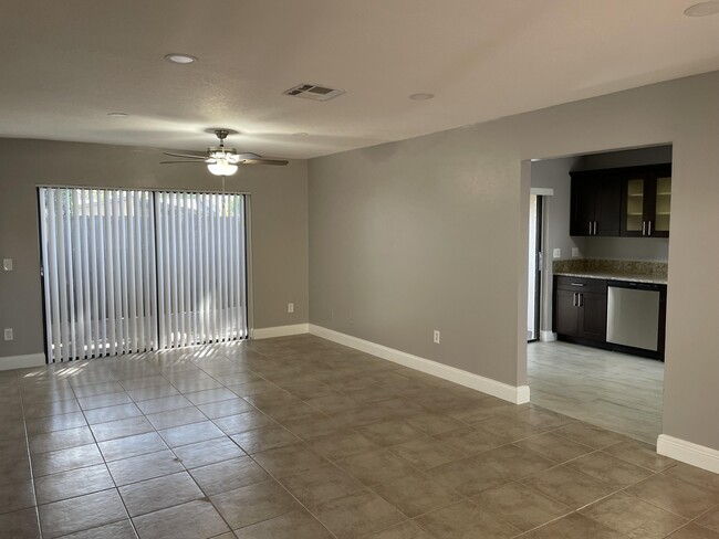 Building Photo - 22339 Palomita Dr