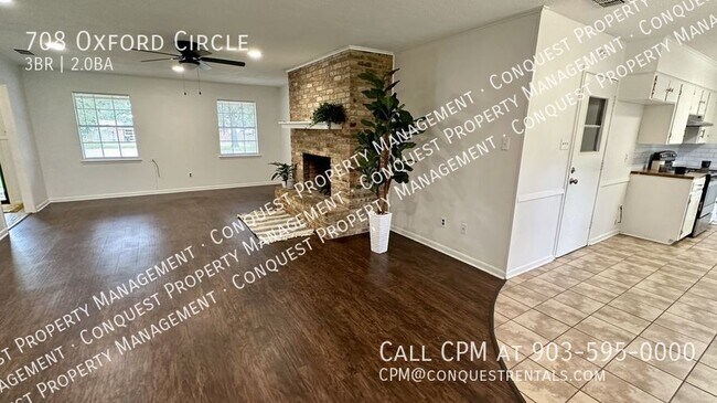 Building Photo - 708 Oxford Cir