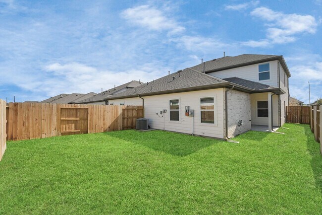 Building Photo - Welcome to the Hickory — Contemporary Comfort, Beautifully Balanced.