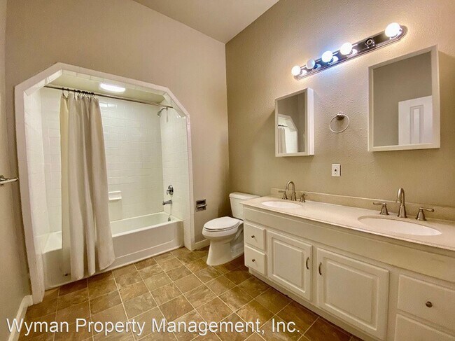 Building Photo - 1415 Brown St