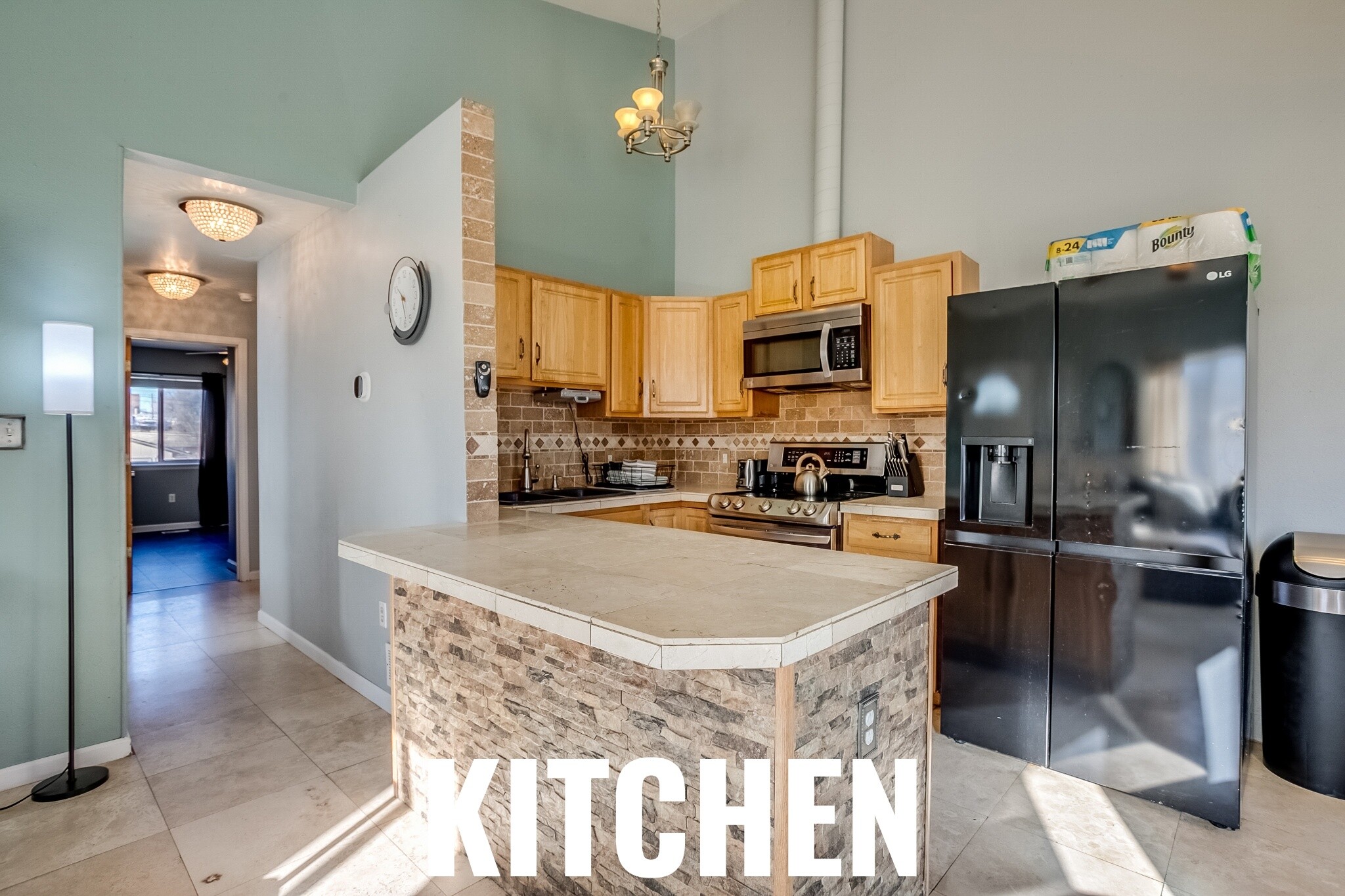 Building Photo - 2137 S Vallejo St