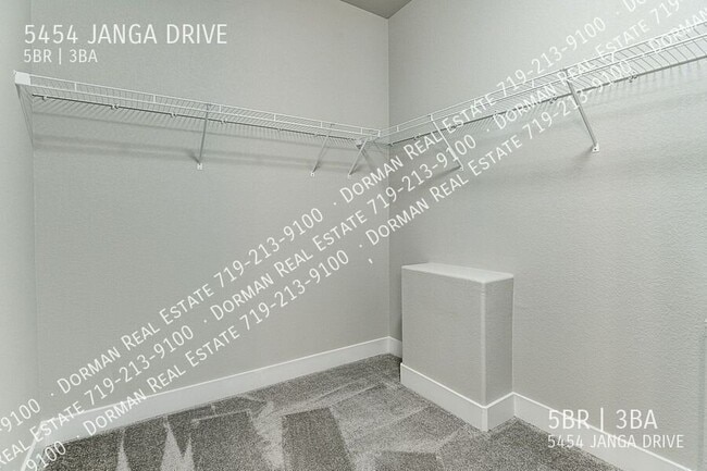Building Photo - 5454 Janga Dr