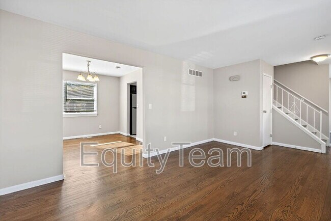 Building Photo - 517 Brunswick Dr